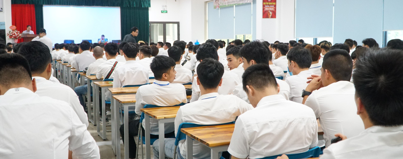 Lớp học 7