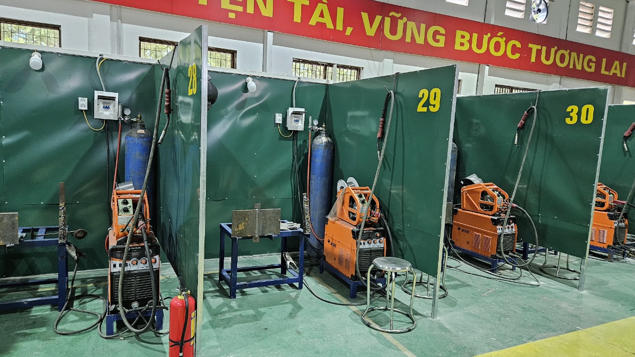 Lớp học 4